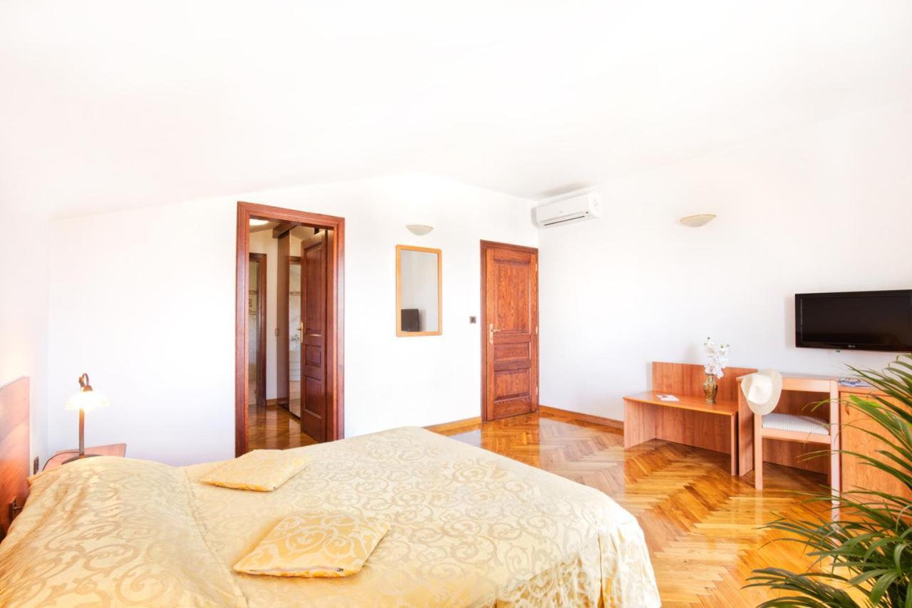 Villa Sveta Eufemija Bed End Breakfast II โรวีน ภายนอก รูปภาพ